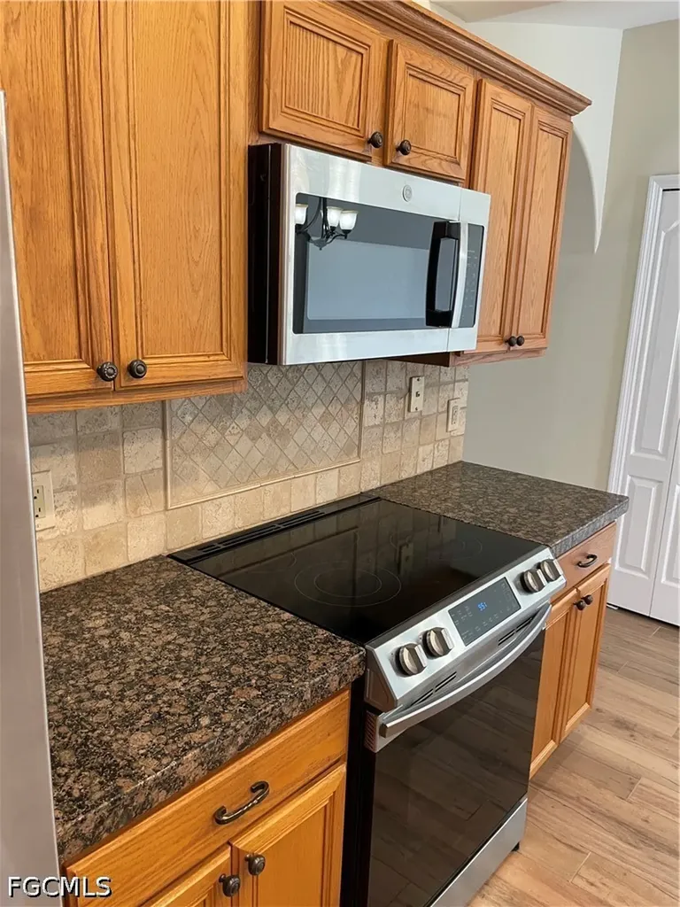 1512 SE 2nd Avenue Cape Coral FL 33990