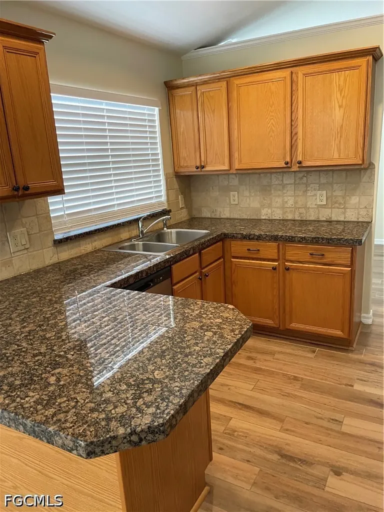 1512 SE 2nd Avenue Cape Coral FL 33990