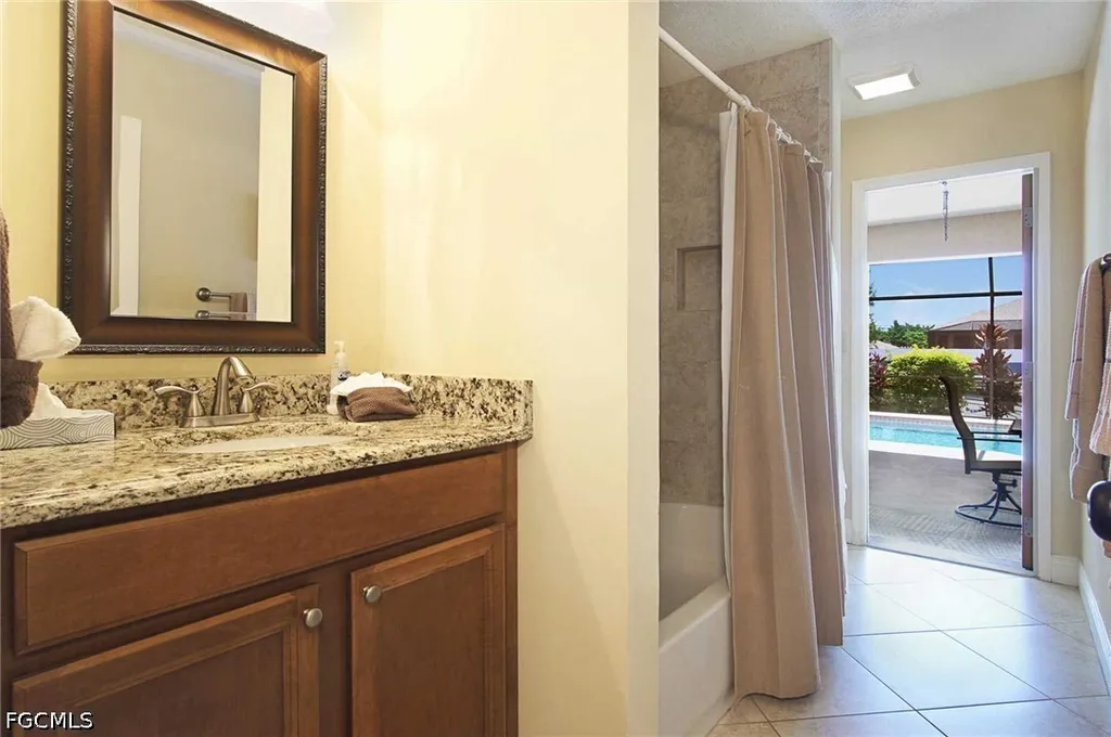 1403 SW 40th Terrace Cape Coral FL 33914