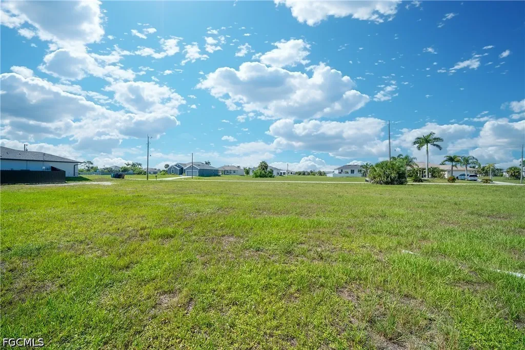 4119 NW 37th Street Cape Coral FL 33993