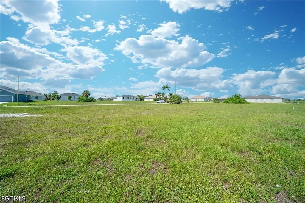 4119 NW 37th Street Cape Coral FL 33993