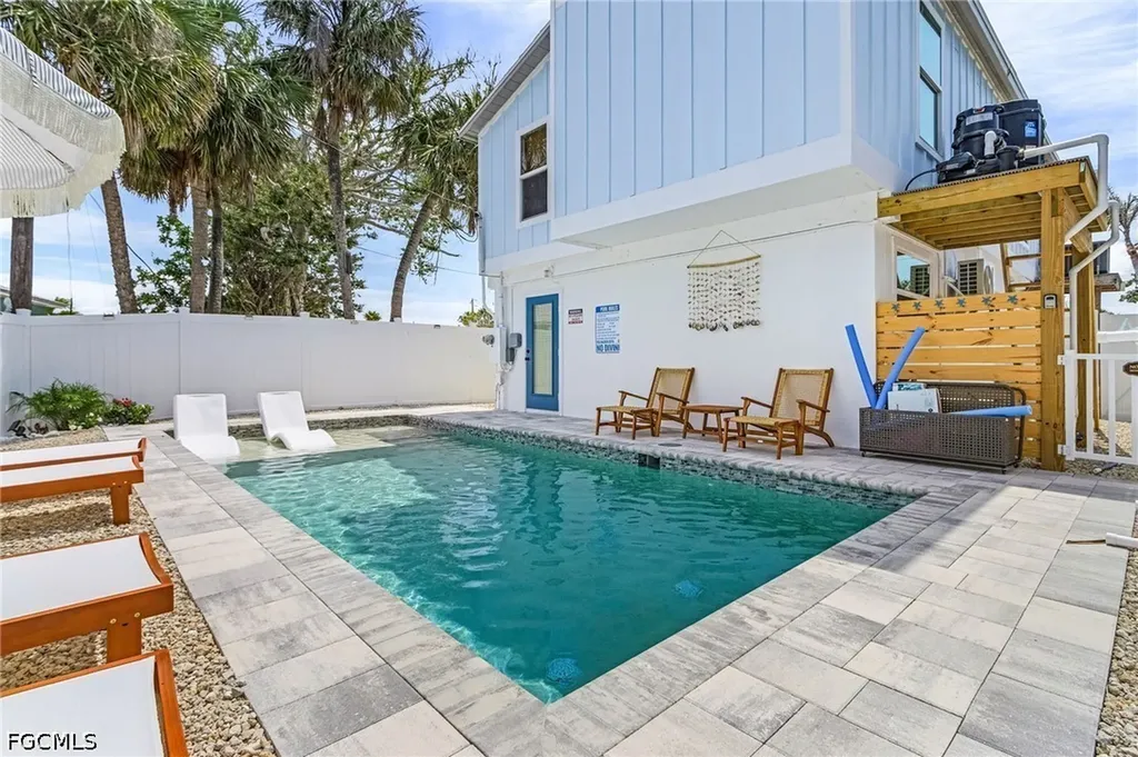 197 Madison Court Fort Myers Beach FL 33931