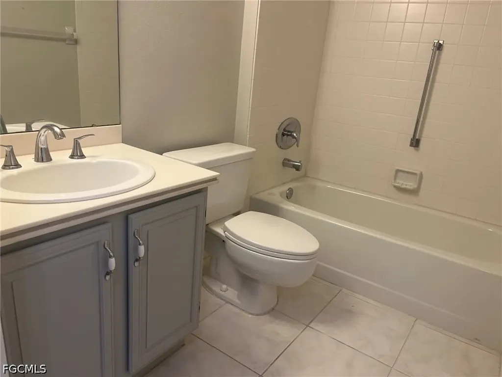 7430 Lake Breeze Drive Fort Myers FL 33907