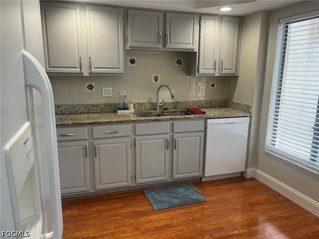 7430 Lake Breeze Drive Fort Myers FL 33907