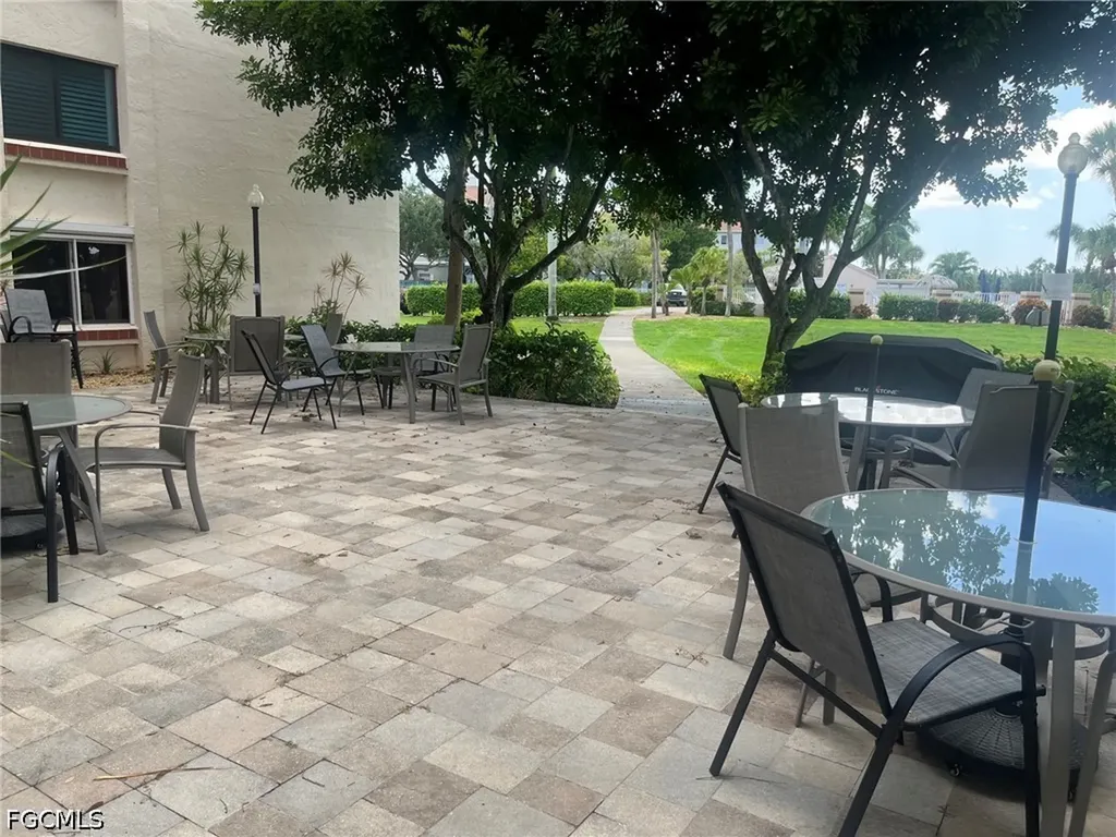 7430 Lake Breeze Drive Fort Myers FL 33907
