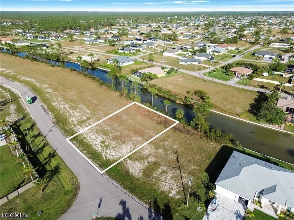 2701 NW 26th Place Cape Coral FL 33993