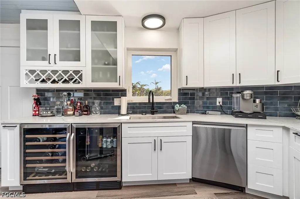 1720 Middle Gulf Drive Sanibel FL 33957