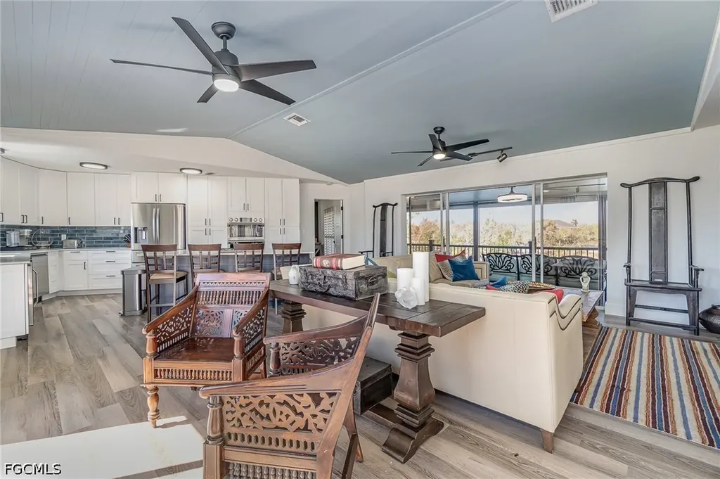 1720 Middle Gulf Drive Sanibel FL 33957