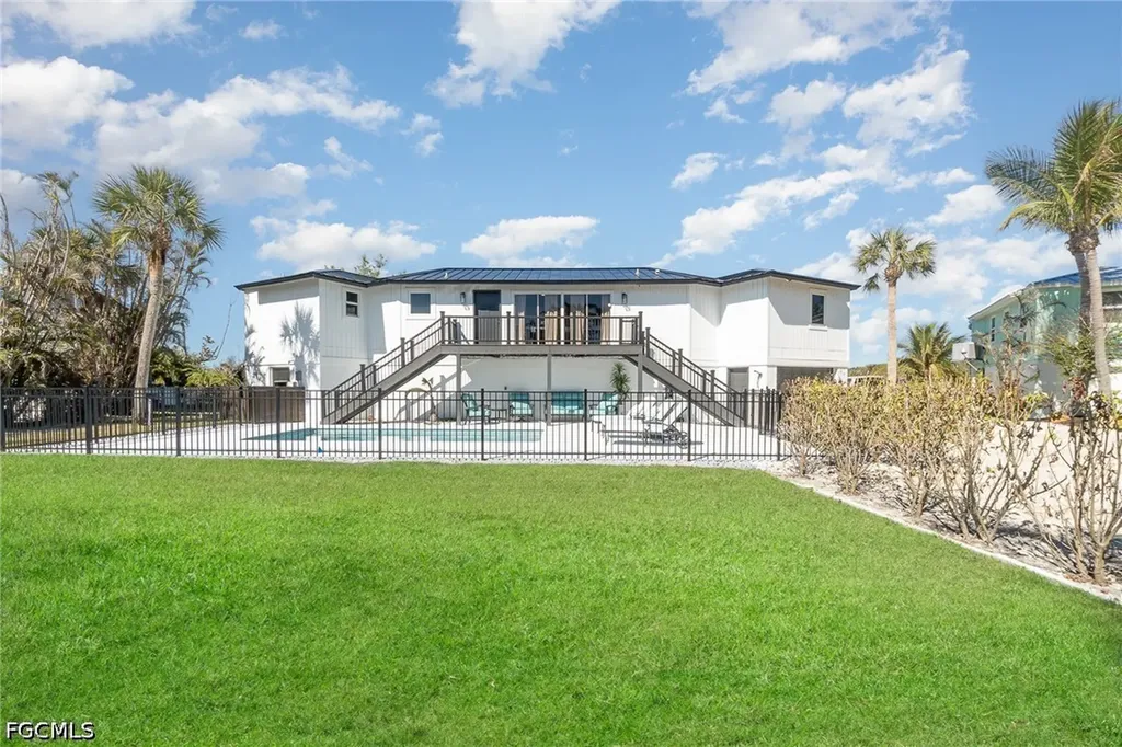 1720 Middle Gulf Drive Sanibel FL 33957