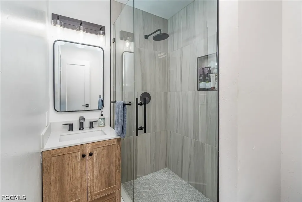 1720 Middle Gulf Drive Sanibel FL 33957