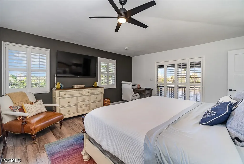 1720 Middle Gulf Drive Sanibel FL 33957