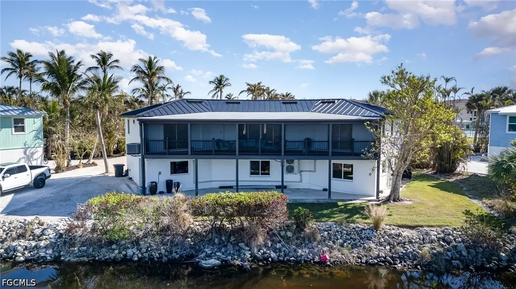 1720 Middle Gulf Drive Sanibel FL 33957