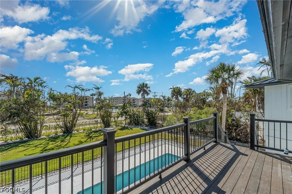 1720 Middle Gulf Drive Sanibel FL 33957