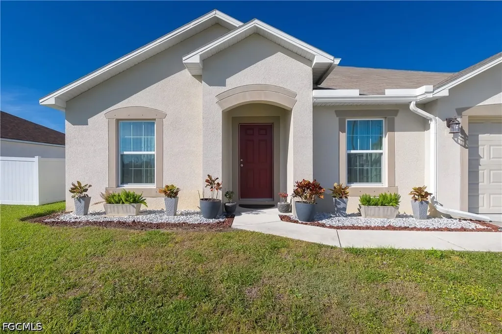 3524 SW 11th Avenue Cape Coral FL 33914