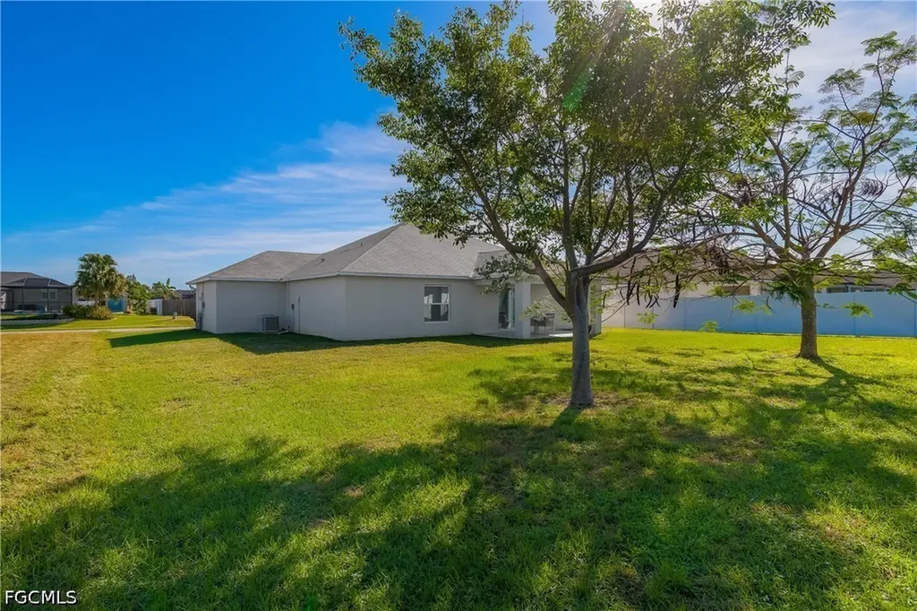 3524 SW 11th Avenue Cape Coral FL 33914