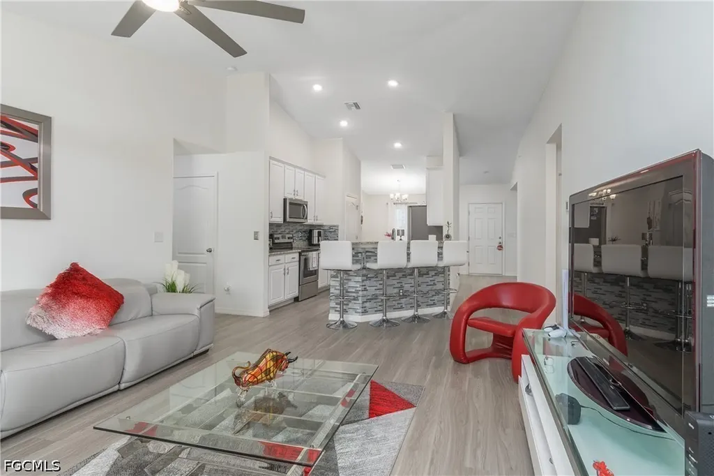 3524 SW 11th Avenue Cape Coral FL 33914