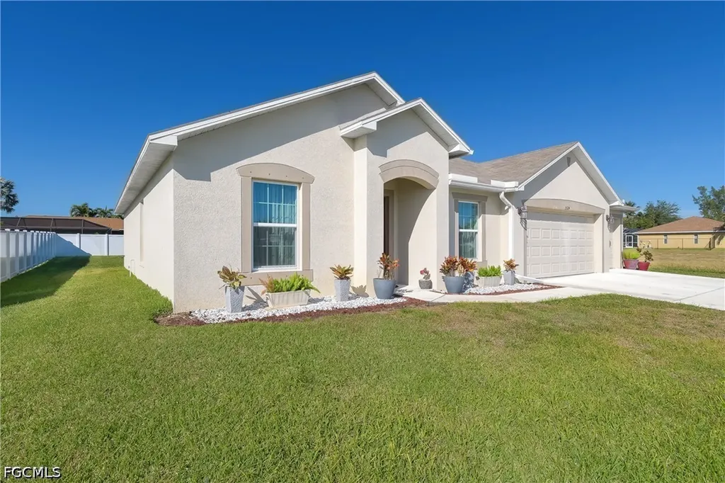 3524 SW 11th Avenue Cape Coral FL 33914