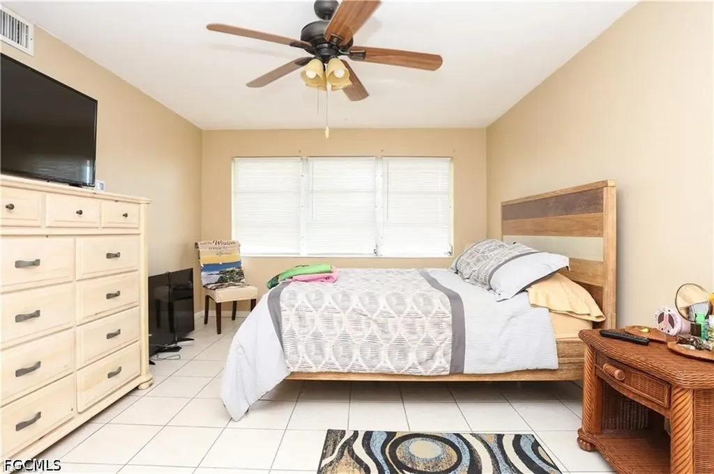 4901 Victoria Drive Cape Coral FL 33904