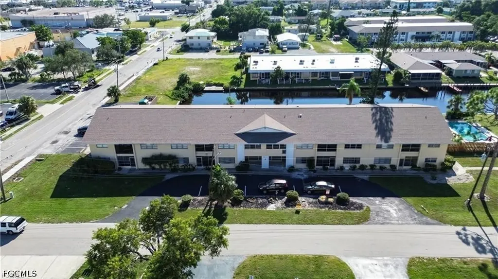 4901 Victoria Drive Cape Coral FL 33904