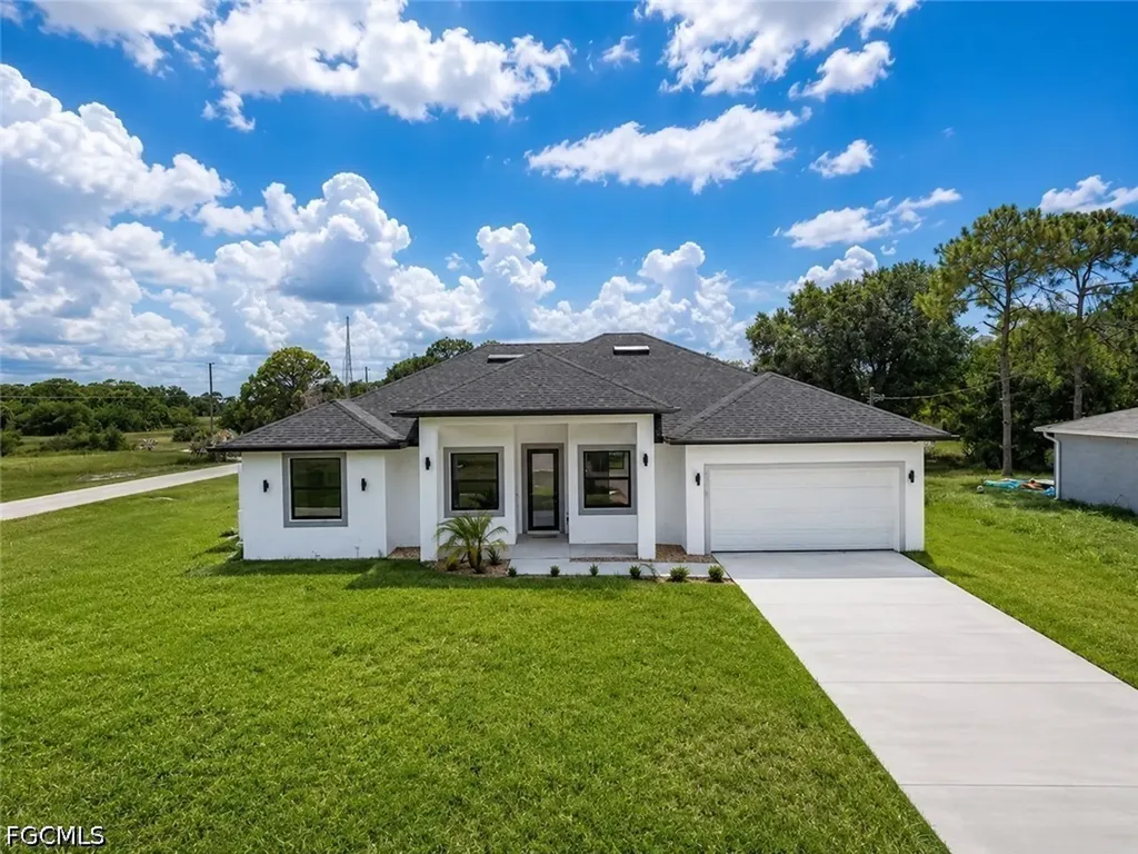6038 Kumquat Circle Labelle FL 33935