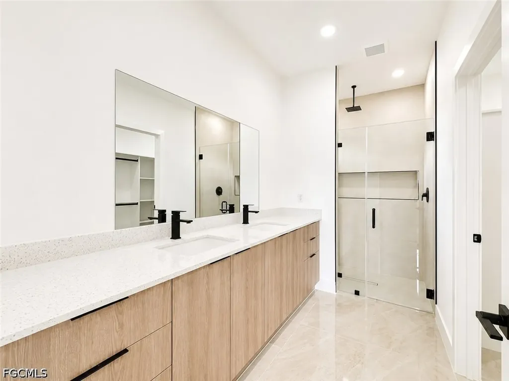 6038 Kumquat Circle Labelle FL 33935
