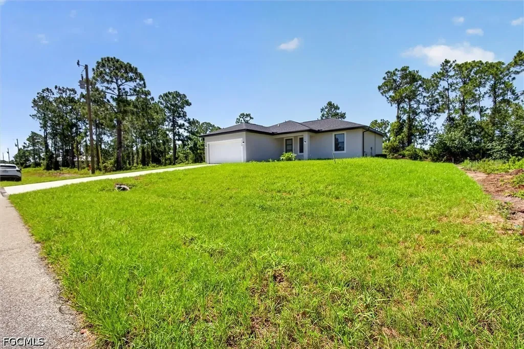 1130 Dutchess Street E Lehigh Acres FL 33974