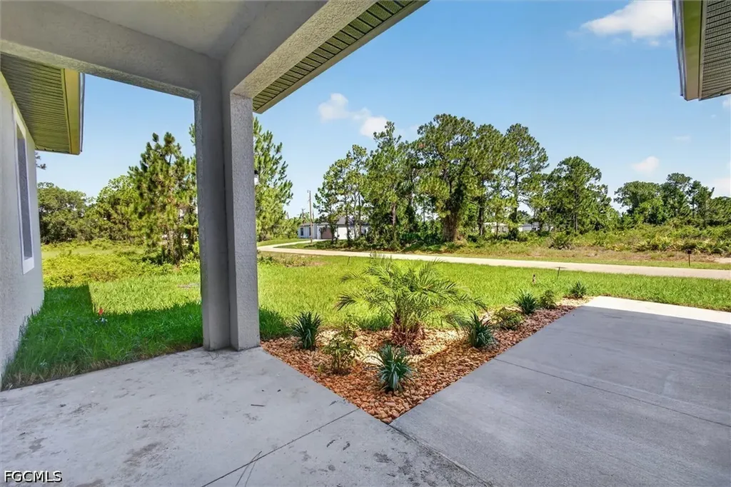 1130 Dutchess Street E Lehigh Acres FL 33974