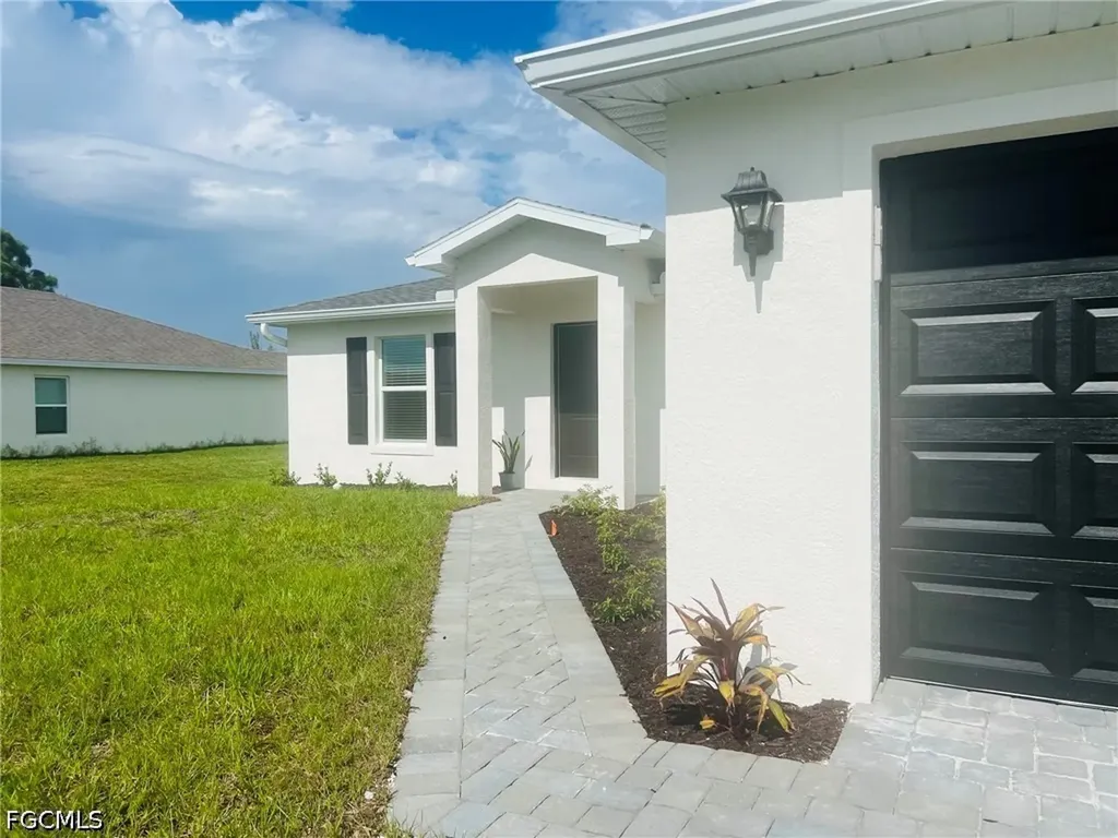 4129 NE 20th Place Cape Coral FL 33909