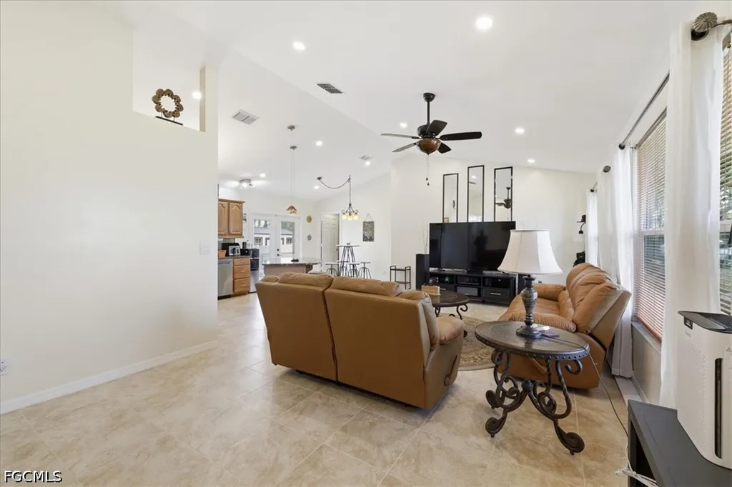 4321 SW 16th Place Cape Coral FL 33914