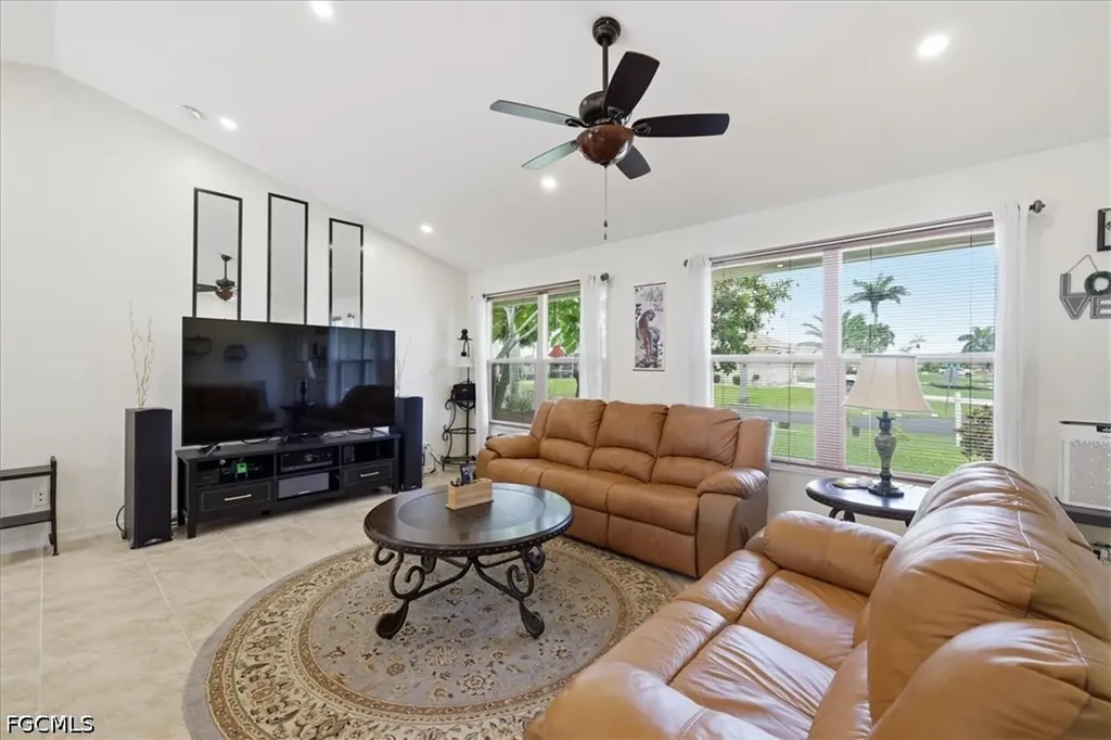 4321 SW 16th Place Cape Coral FL 33914