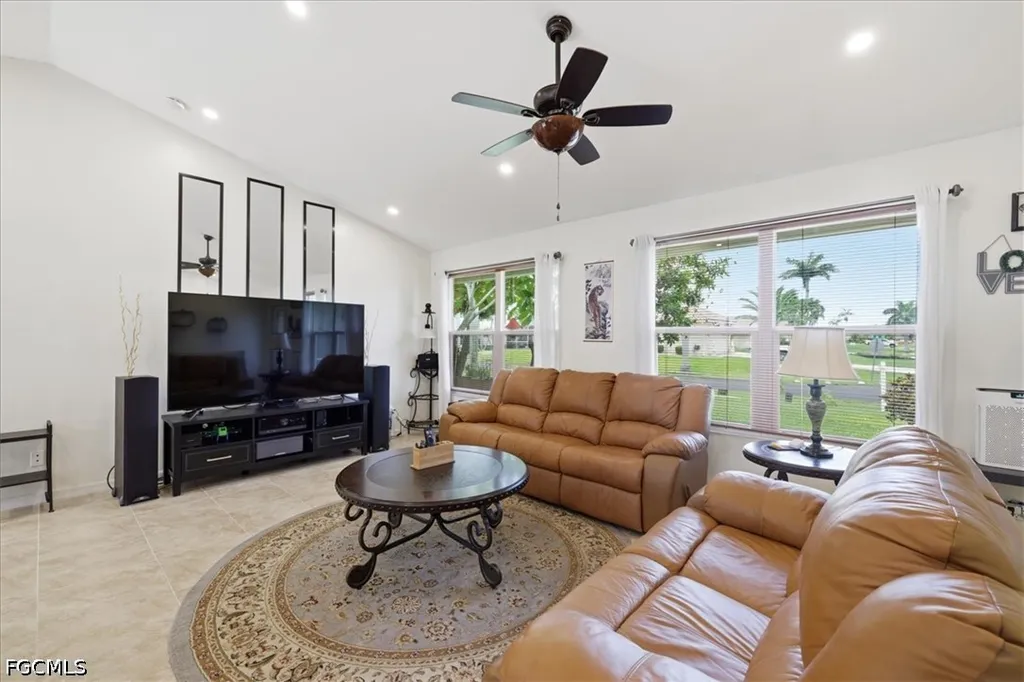 4321 SW 16th Place Cape Coral FL 33914