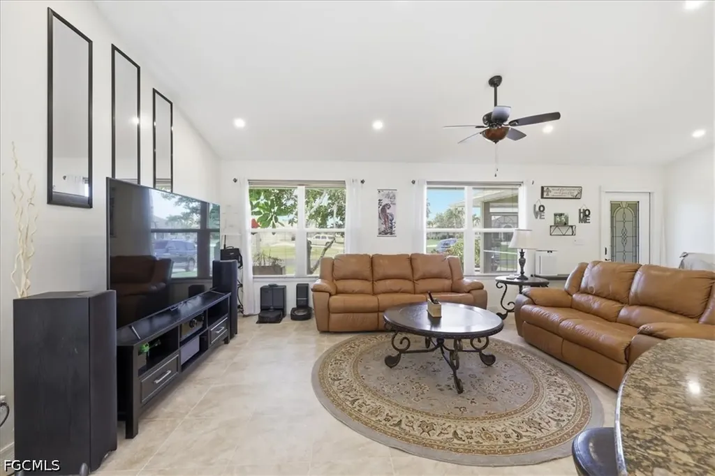 4321 SW 16th Place Cape Coral FL 33914
