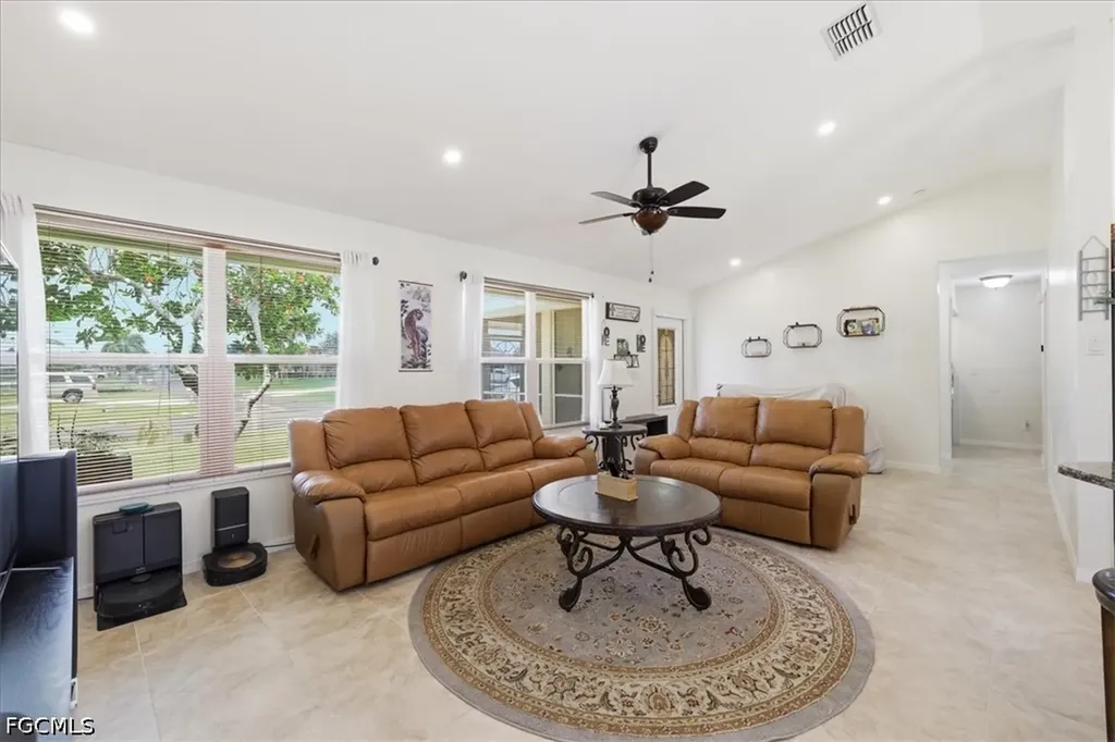 4321 SW 16th Place Cape Coral FL 33914