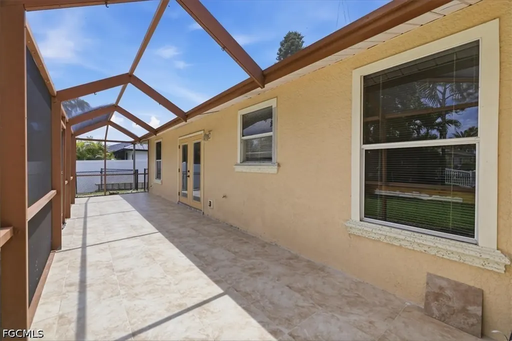 4321 SW 16th Place Cape Coral FL 33914