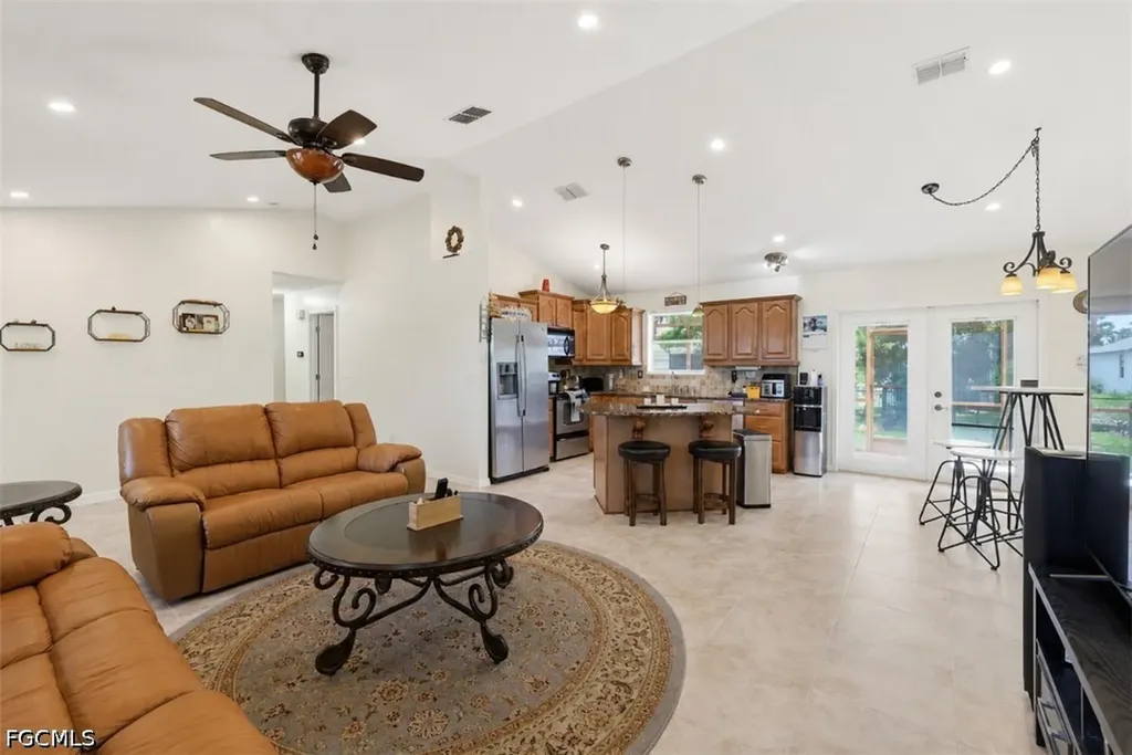 4321 SW 16th Place Cape Coral FL 33914