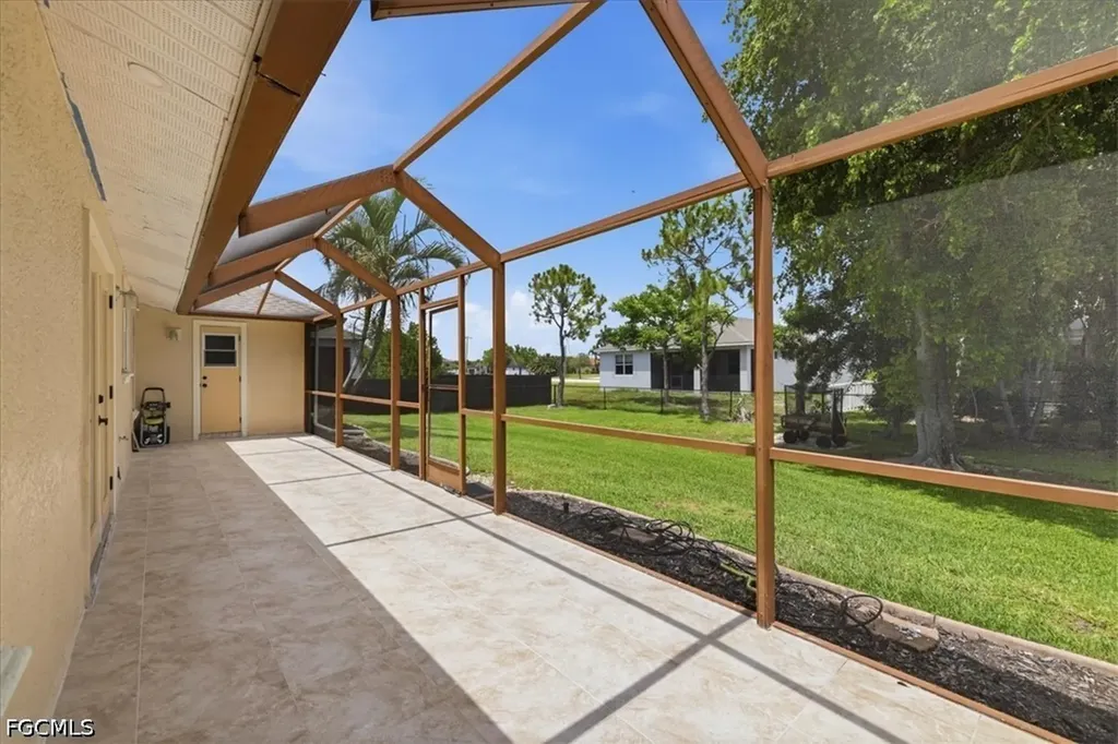 4321 SW 16th Place Cape Coral FL 33914