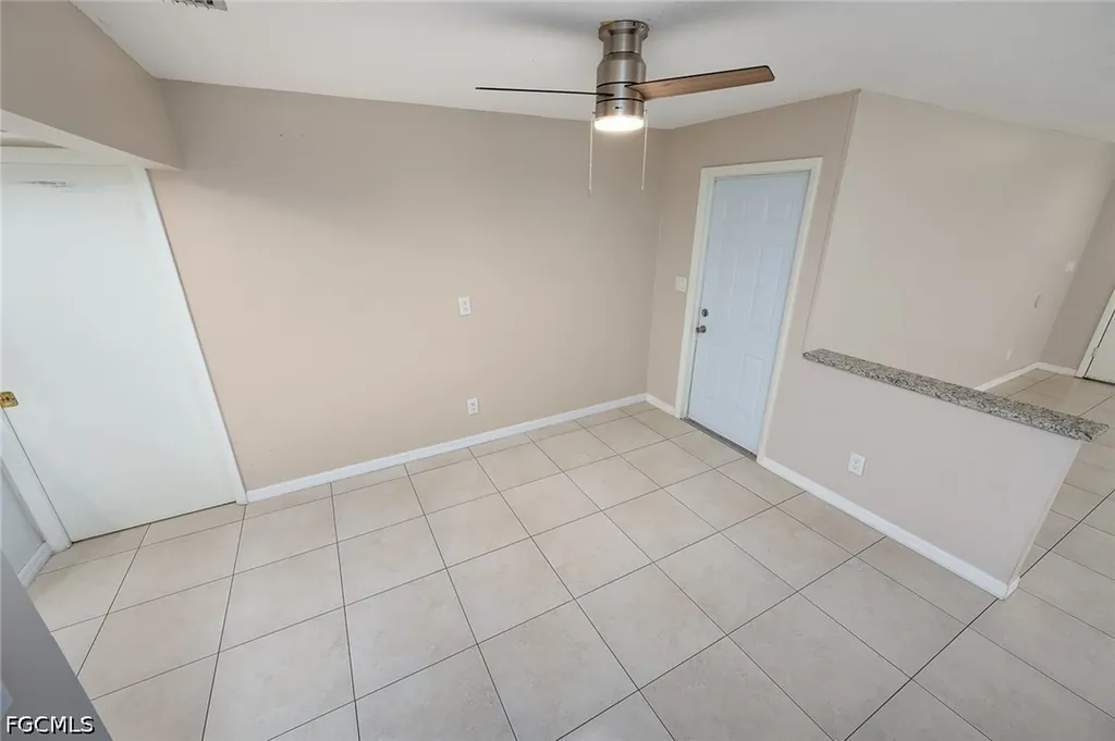 4212 SE 19th Place Cape Coral FL 33904