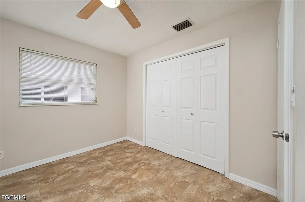 4212 SE 19th Place Cape Coral FL 33904