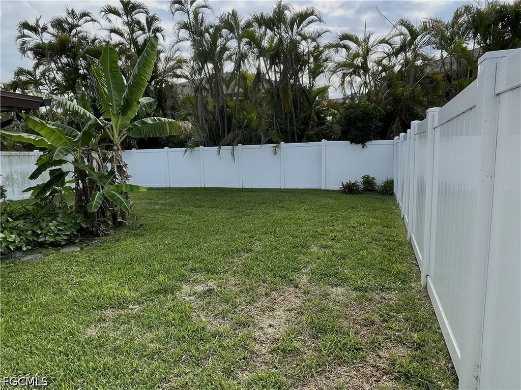 4212 SE 19th Place Cape Coral FL 33904