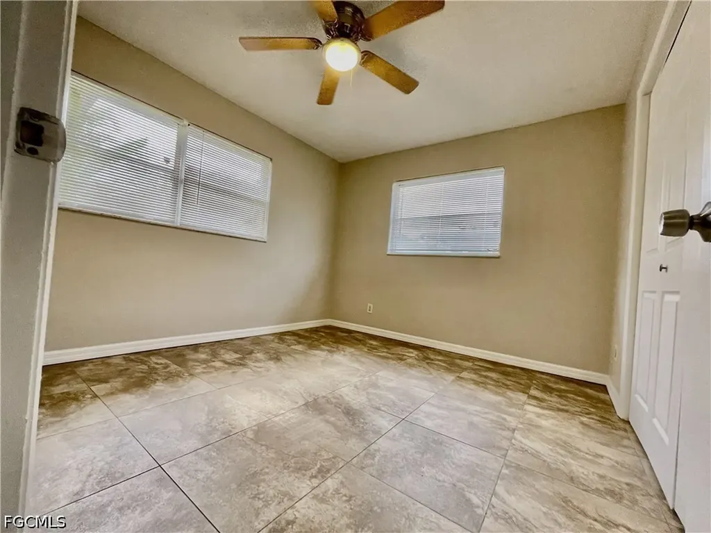 4212 SE 19th Place Cape Coral FL 33904