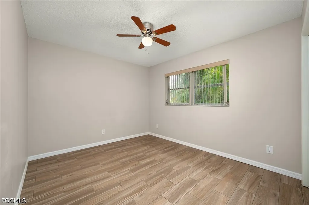 4212 SE 19th Place Cape Coral FL 33904