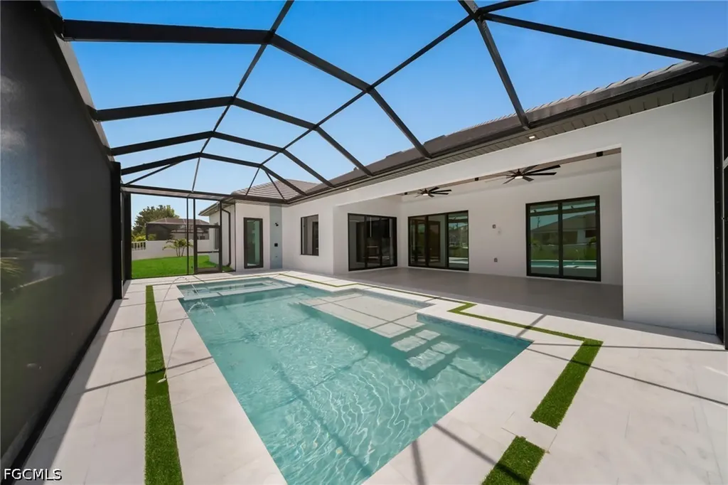 2227 SW 15th Place Cape Coral FL 33991