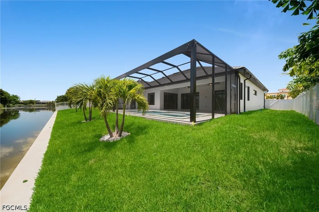 2227 SW 15th Place Cape Coral FL 33991
