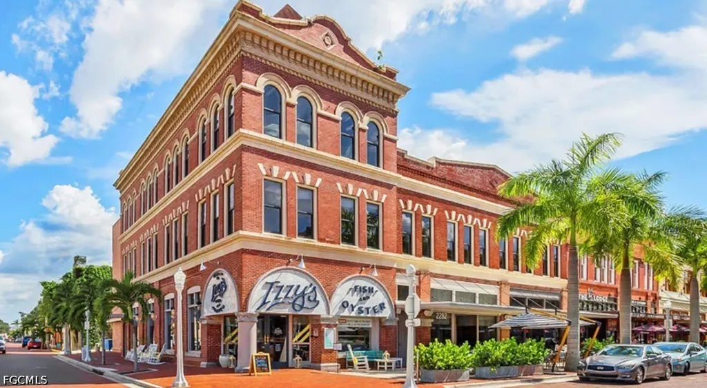 3706 Broadway Fort Myers FL 33901