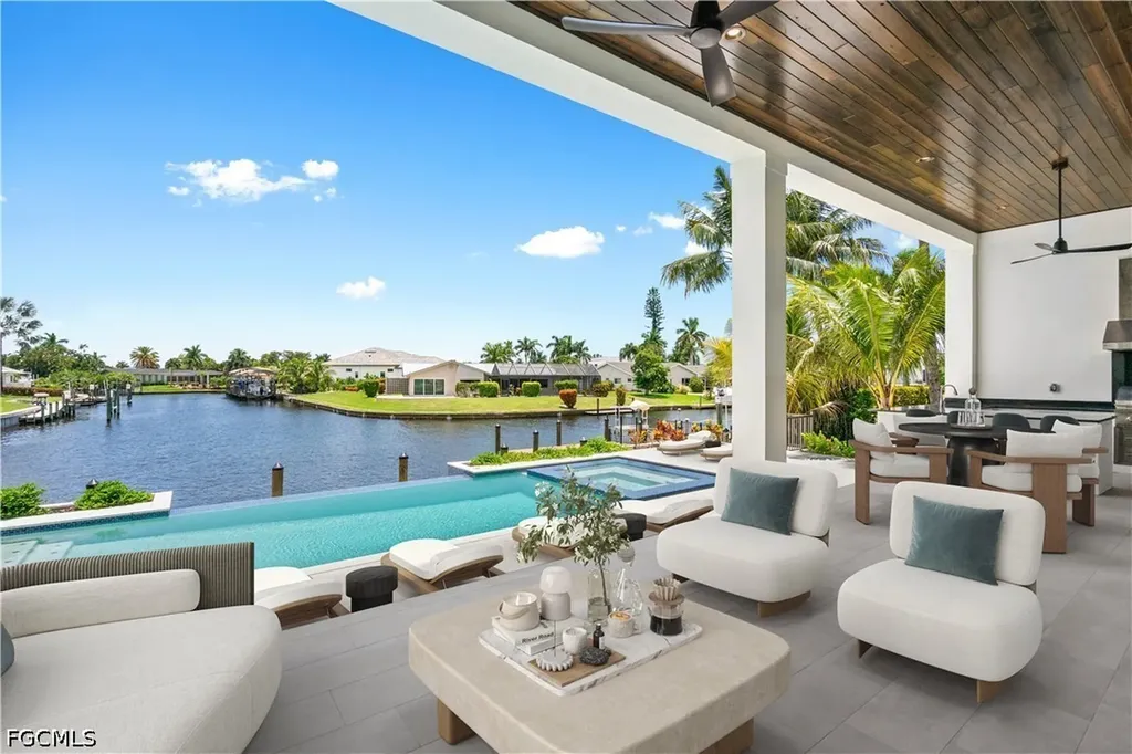 846 Cypress Lake Circle Fort Myers FL 33919