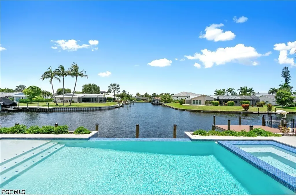 846 Cypress Lake Circle Fort Myers FL 33919