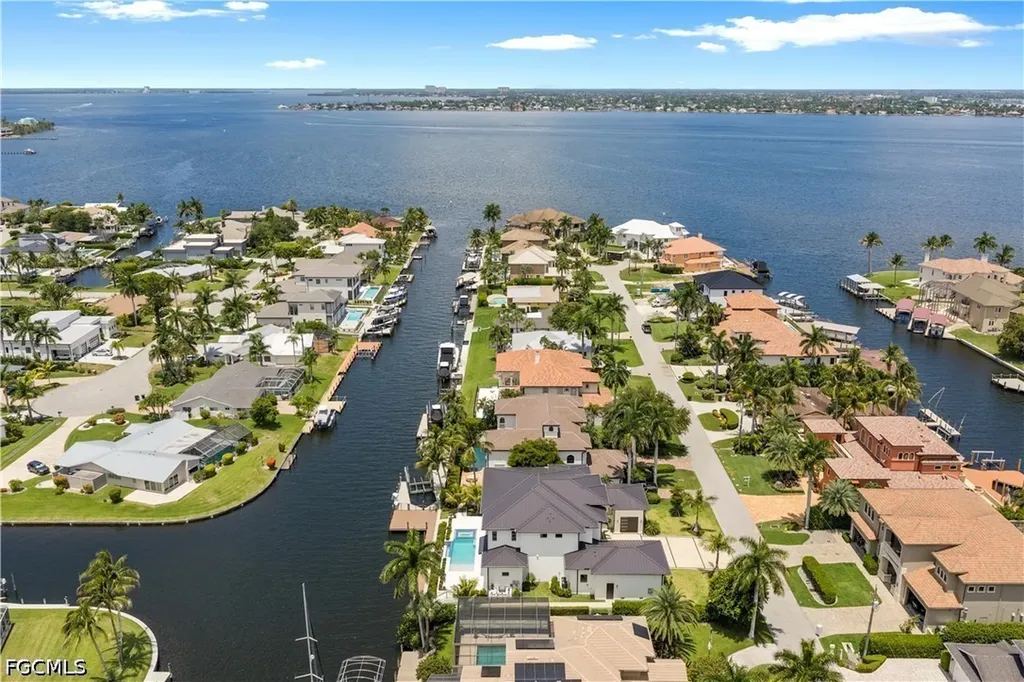 846 Cypress Lake Circle Fort Myers FL 33919