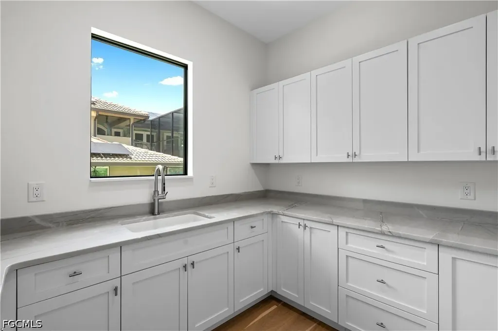 846 Cypress Lake Circle Fort Myers FL 33919