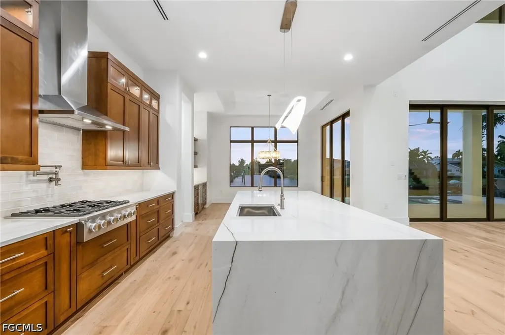 846 Cypress Lake Circle Fort Myers FL 33919