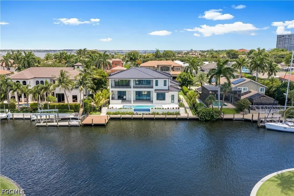 846 Cypress Lake Circle Fort Myers FL 33919